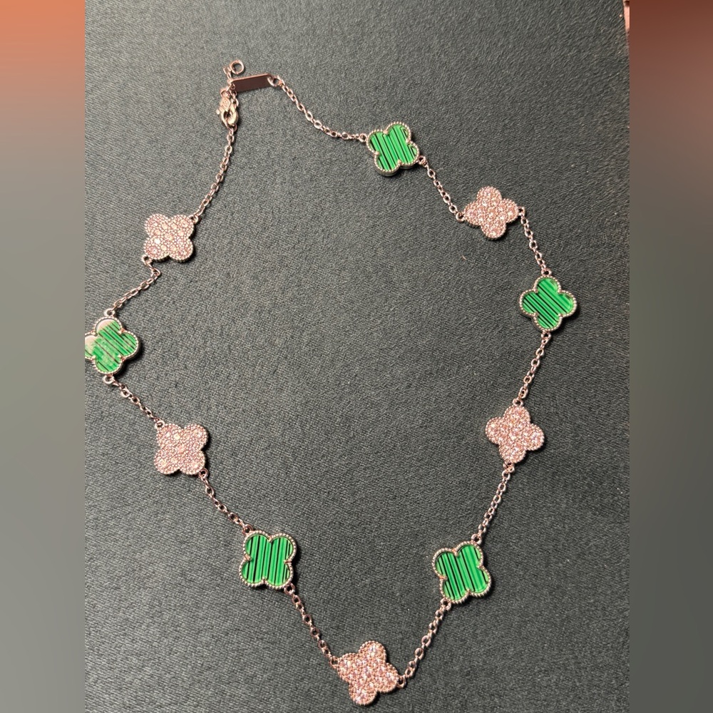 Van cliff necklace
